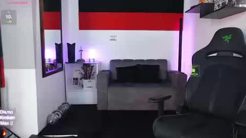 Snapshot of magnus_savage chatting on 17, 9, 2025 If you want me to use the Lovense please let me know -- online show from 17, 9, 2025