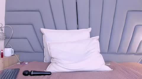 maia_520 online show from 21, 4, 2026