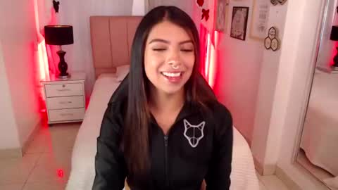 Maia Reficco online show from 29, 7, 2026