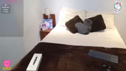    t  online show from 12, 10, 2025