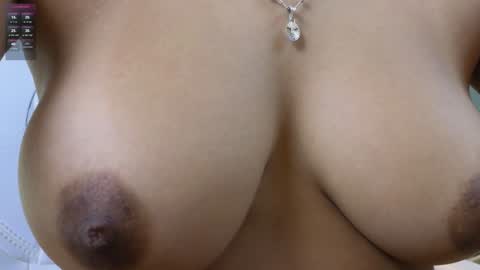 Maiaa Ruiz  online show from 6, 12, 2024