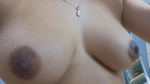 Maiaa Ruiz  online show from 26, 2, 2025