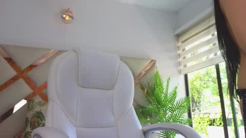 Maiaa Ruiz  online show from 10, 3, 2025