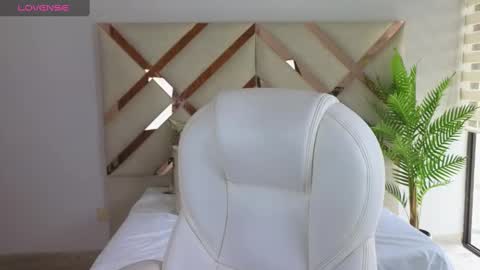 Maiaa Ruiz  online show from 11, 3, 2025