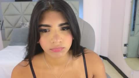 Maiaa Ruiz  online show from 9, 4, 2026