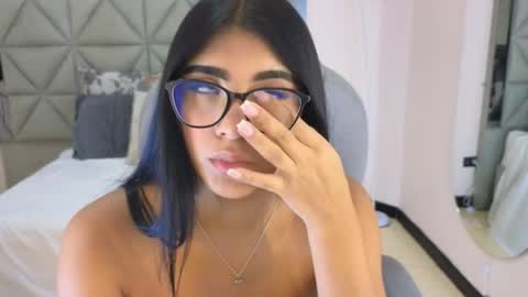 Maiaa Ruiz  online show from 22, 4, 2026