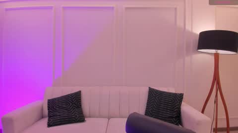  Maia  online show from 16, 9, 2025