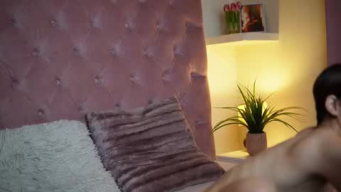  Maia  online show from 10, 9, 2025