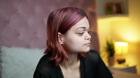  Maia  online show from 25, 4, 2026