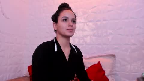 Maia  online show from 19, 9, 2025