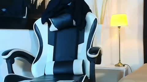 maicolparker0 online show from 29, 5, 2026