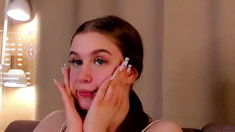 Lucy online show from 27, 2, 2025