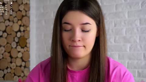 Lucy online show from 14, 2, 2026