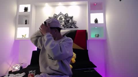 Maiky Cooper online show from 26, 2, 2025