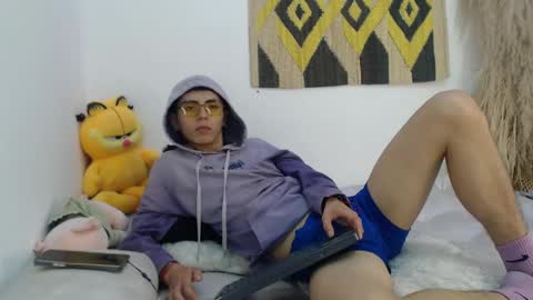 Maiky Cooper online show from 4, 3, 2025