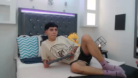 Maiky Cooper online show from 10, 3, 2025