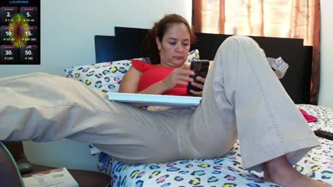 Snapshot of maira_milf chatting on 13, 2, 2025 Maira online show from 13, 2, 2025