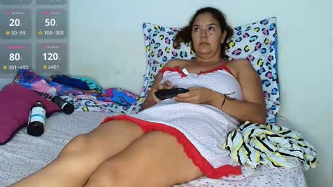 Snapshot of maira_milf chatting on 21, 10, 2025 Maira online show from 21, 10, 2025