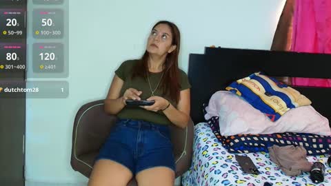 Snapshot of maira_milf chatting on 21, 11, 2025 Maira online show from 21, 11, 2025