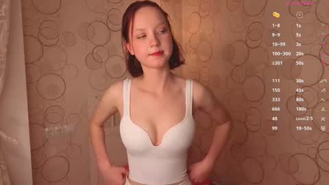 Snapshot of maisiemiller chatting on 28, 10, 2025 Maisie online show from 28, 10, 2025