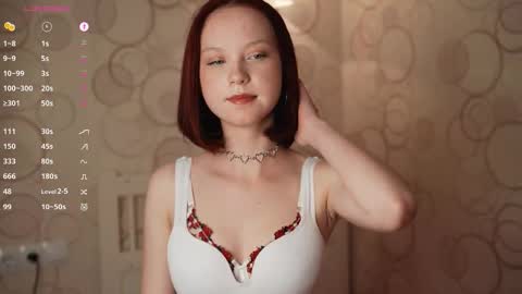 Snapshot of maisiemiller chatting on 3, 11, 2025 Maisie online show from 3, 11, 2025