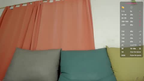 Snapshot of maison_sofiaa chatting on 4, 2, 2025 online show from 4, 2, 2025