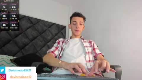 Maison Davis online show from 10, 1, 2025