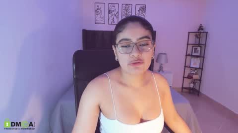 Snapshot of maite_kanes chatting on 10, 9, 2025 Maite online show from 10, 9, 2025