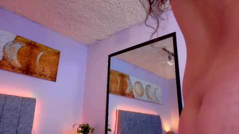 MAITE STONE1 online show from 30, 10, 2025