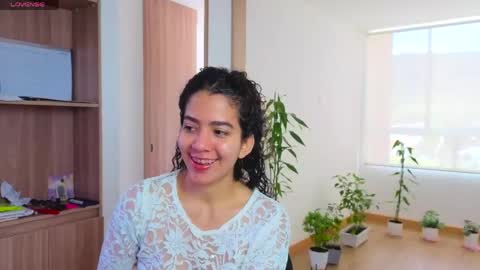   Lauu online show from 4, 6, 2026