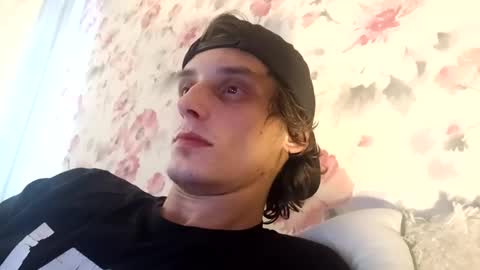 majlosustik online show from 10, 2, 2025