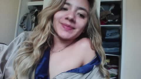 majo_gomezz online show from 18, 2, 2026