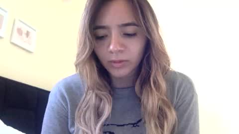 majo_gomezz online show from 11, 6, 2026