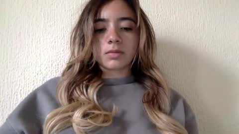 Snapshot of majo_gomezz chatting on 2, 7, 2026 majo_gomezz online show from 2, 7, 2026