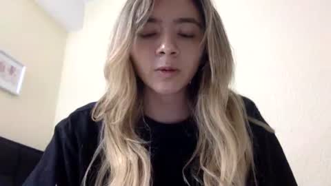 Snapshot of majo_gomezz chatting on 3, 8, 2026 majo_gomezz online show from 3, 8, 2026