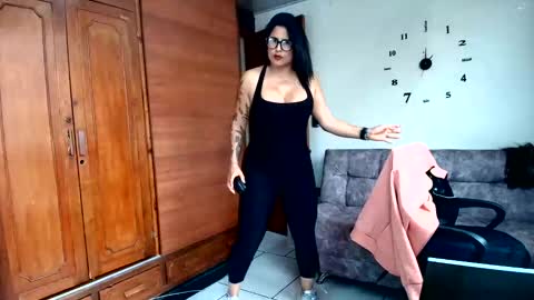 Majo Soussa online show from 4, 6, 2026