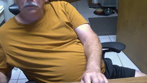 Snapshot of majormike34 chatting on 23, 7, 2026 majormike34 online show from 23, 7, 2026