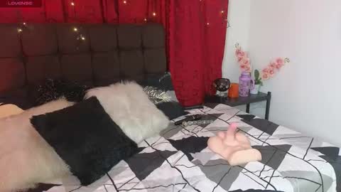 Celeste Bonet  online show from 11, 9, 2025