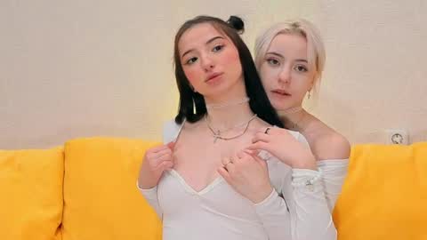 Snapshot of mak1raxer chatting on 24, 4, 2026 Little Cherry online show from 24, 4, 2026