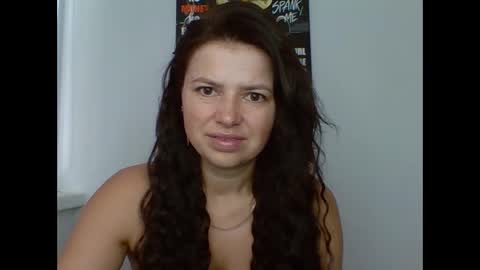 Snapshot of make_mesmile chatting on 13, 9, 2025 make_mesmile online show from 13, 9, 2025