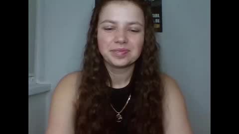 Snapshot of make_mesmile chatting on 5, 3, 2026 make_mesmile online show from 5, 3, 2026