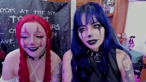  petite clown online show from 13, 6, 2026