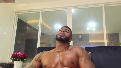 Snapshot of makonneen chatting on 25, 2, 2025 Makonnen online show from 25, 2, 2025