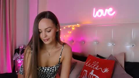 Snapshot of maksine chatting on 6, 1, 2026 Lia online show from 6, 1, 2026