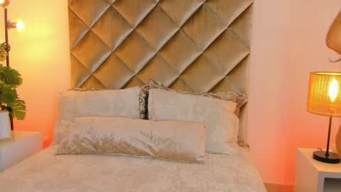 Call Me  Mala   online show from 23, 4, 2026