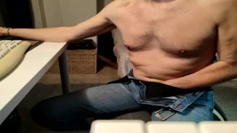Snapshot of malebitch99999 chatting on 27, 11, 2025 malebitch99999 online show from 27, 11, 2025