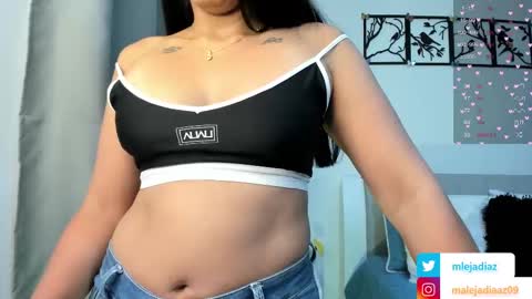 Snapshot of malejadiaz_ chatting on 25, 2, 2025 Maleja Diaz online show from 25, 2, 2025
