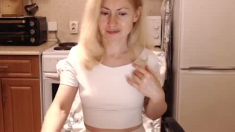 Snapshot of malenamila chatting on 21, 7, 2026 Malena online show from 21, 7, 2026