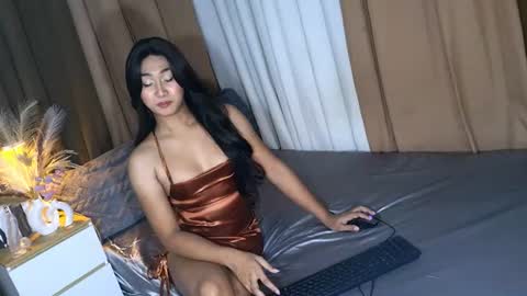 maliacollins online show from 28, 7, 2026