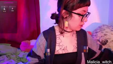 Mar  Alicia     Rosie  v A L I C I A W I T C -  Meg Cherie online show from 5, 8, 2026